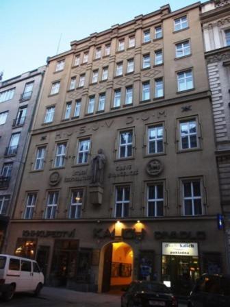 Church Pension Praha - Husuv Dum Kültér fotó